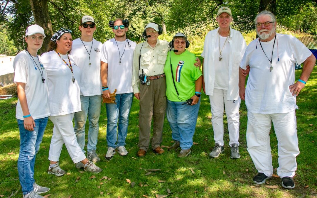 New Volunteer Happy Hour at Caliente Pizza & Drafthouse North Hills – Thursday, February 26